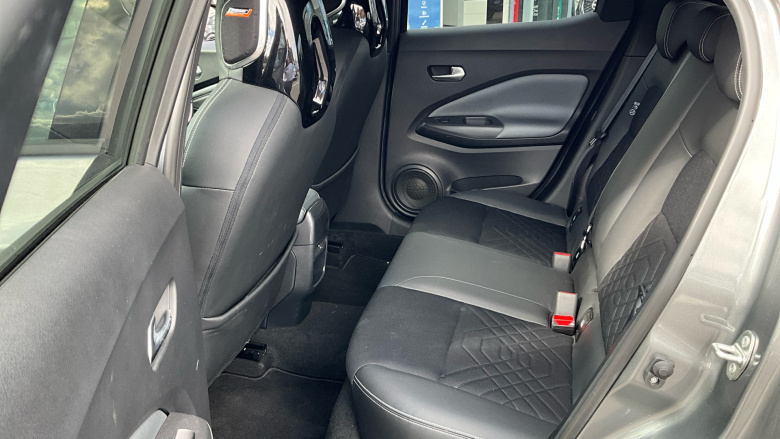 Nissan Juke 1.0 DiG-T 114 Tekna 5dr Petrol Hatchback